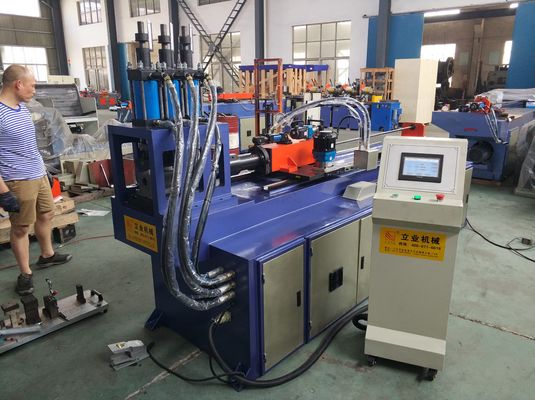 Macchina per perforare tubi di acciaio rotativo a tre cilindri
