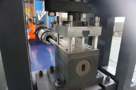 Perforazione automatica di tubi CK60CNC-3 Perforazione CNC ad alta precisione