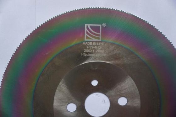140 144 Lamette di sega circolare a denti bianchi rivestite in Ti Hss per il taglio del metallo