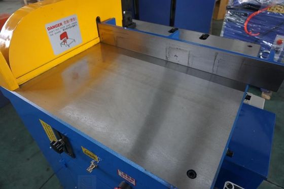 L455 Macchina di taglio di barre di canale in alluminio regolato con interruttore a piedi per varie applicazioni