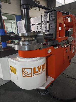 DW130CNC10A3S-T macchina automatica di piegatura del tubo CNC da 5,5 pollici a 10 assi con piegatura a spinta